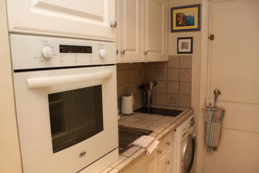 Very Charming Studio Apartment On Port In Cannes A Short Walk To Palais With Aircon And Internet 411 Bagian luar foto